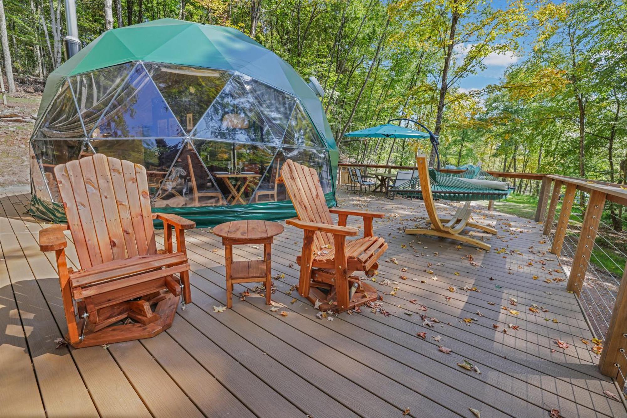 Domes At Catskills Swan Lake Exterior photo